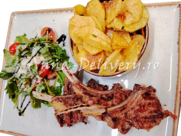 Pastramă de Berbecuț la Grătar 